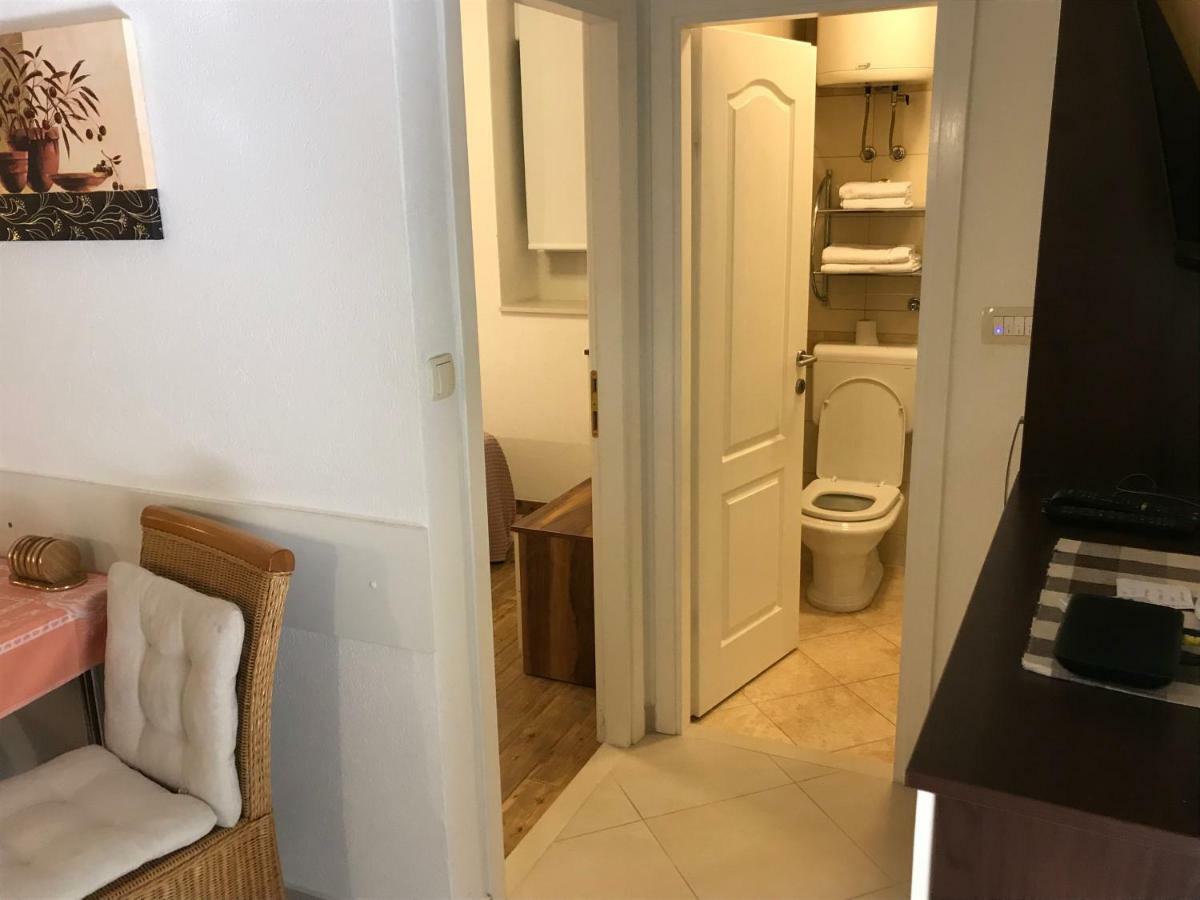 Apartment Dvor *
